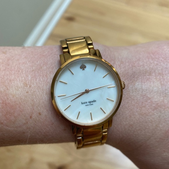 Kate Spade Watch Rose Gold NEEDs BATTERY - Picture 4 of 6